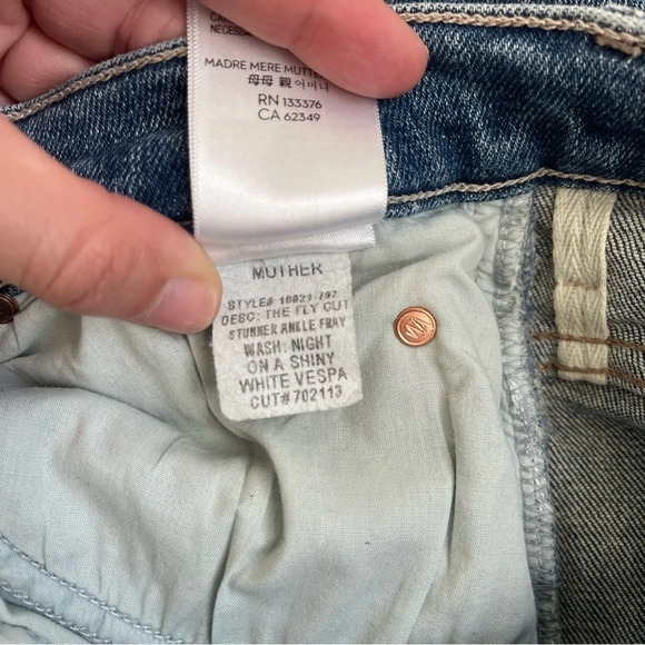 MOTHER The Fly Cut Stunner Ankle Fray in Night On A Shiny White Vespa - Picture 9 of 10